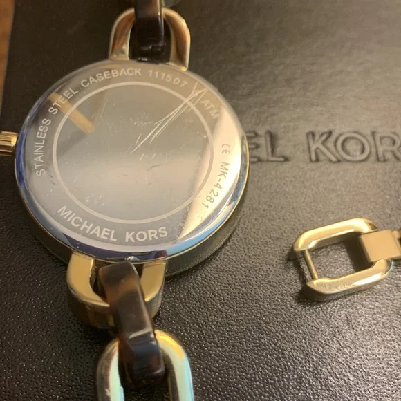Michael Kors watch. Great condition - Picture 5 of 6